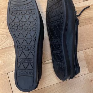 Women's Minnetonka Black Moose Leather Moccasins 8-1/2